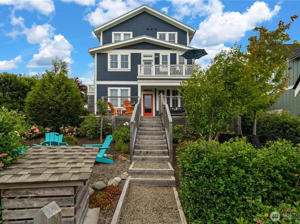 310 Compass Street, Pacific Beach, WA 98571