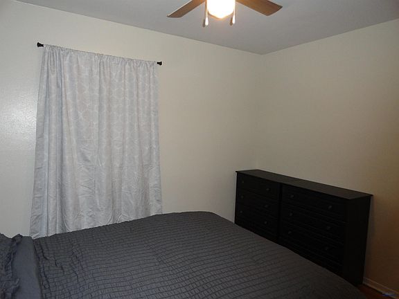 4th image of 2209 5th St