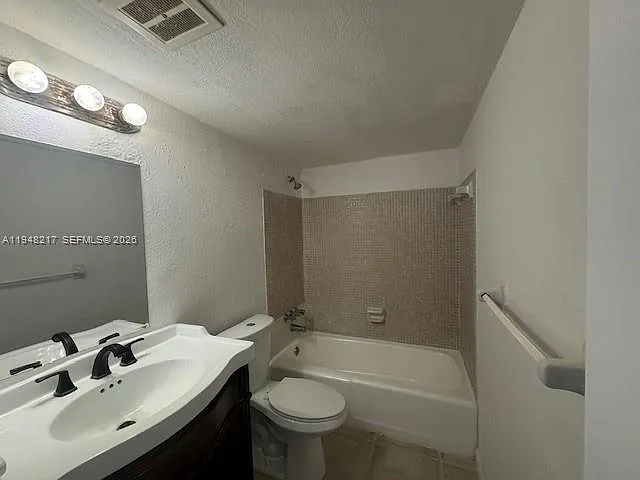 241 SE 9th Ave #105 — Photo 6