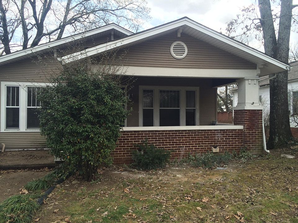 1st image of 810 Barton Ave