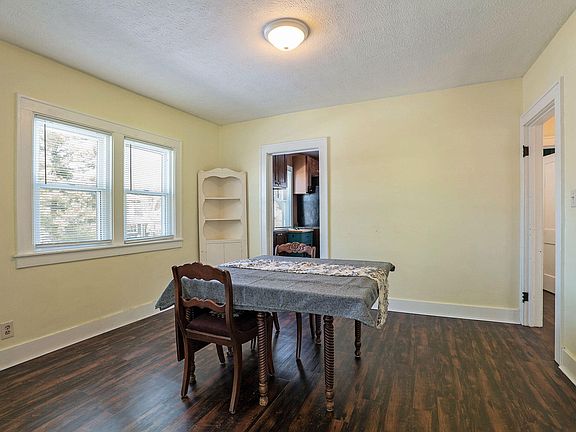5th image of 801 Flat St NE