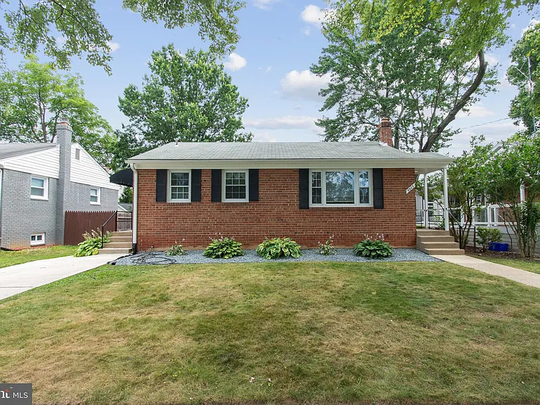 9923 Mayfield Dr — Photo 1