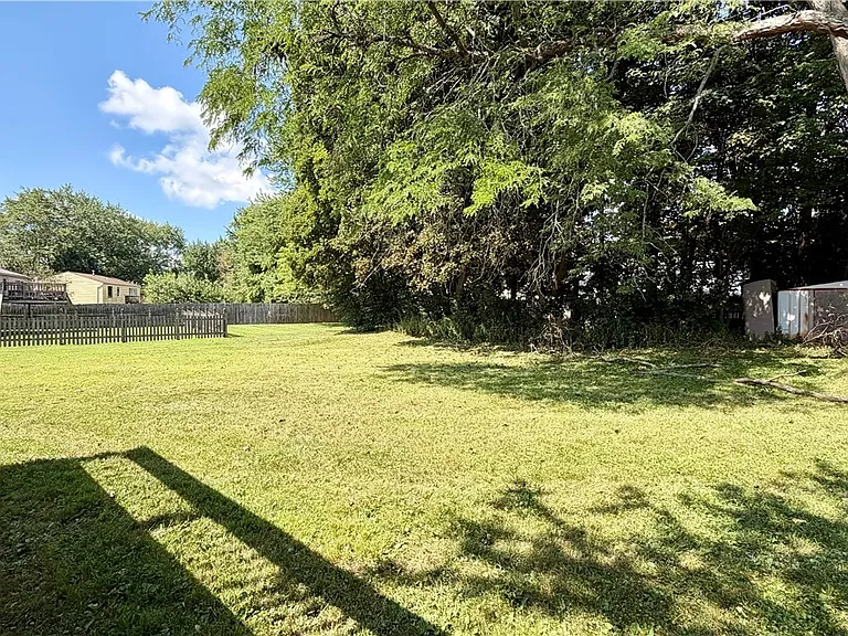 104 Finwood Dr — Photo 8
