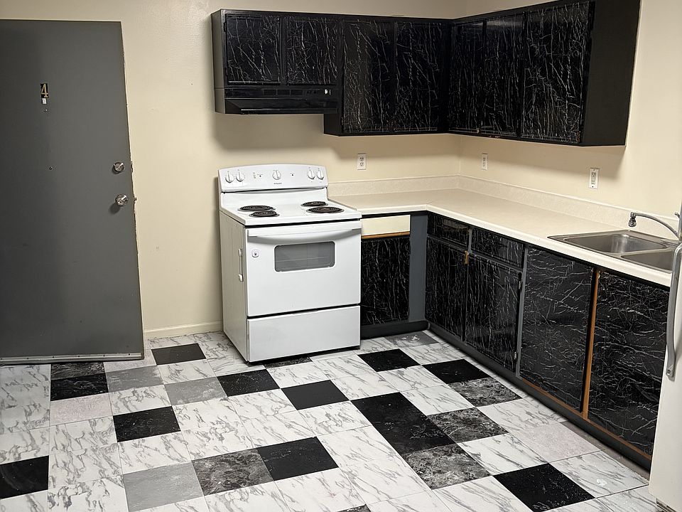 1st image of 1130 Minns Dr #4