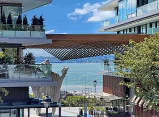 1331 Marine Dr #207, West Vancouver, BC V7T1B6