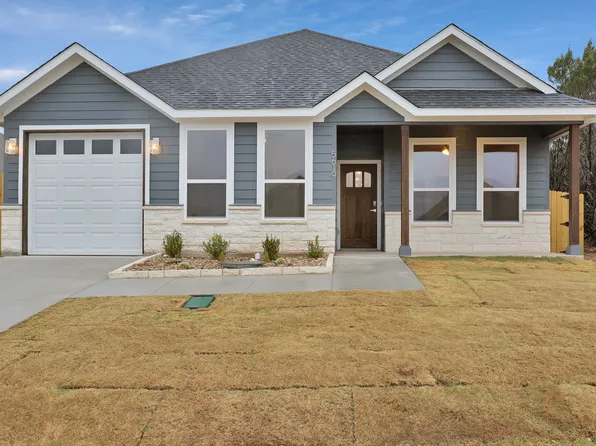 5619 Barkridge Dr, Granbury, TX 76048