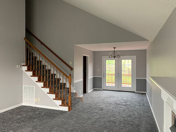3rd image of 1621 Buchanon Dr