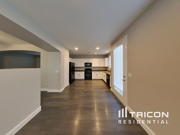 5th image of 2408 Briggsdale Ave