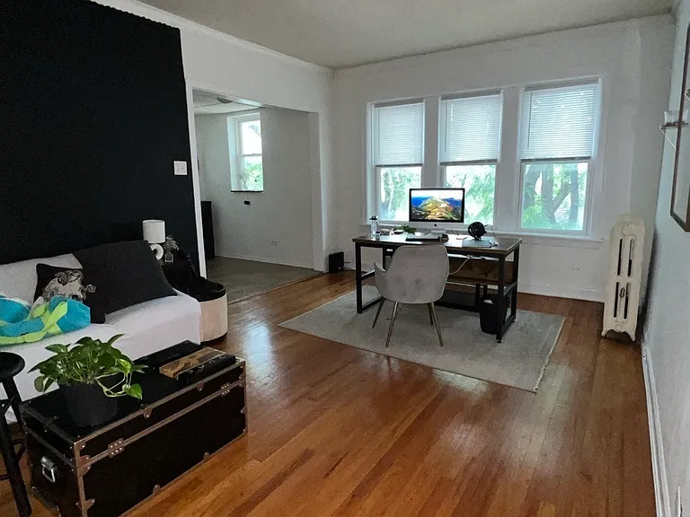 3402-08 W Berteau/4202-06 N Kimball — Photo 14