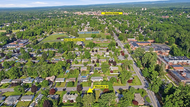 2nd image of 7 Macarthur Drive