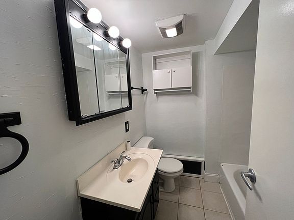 3rd image of 5329 Holmes St