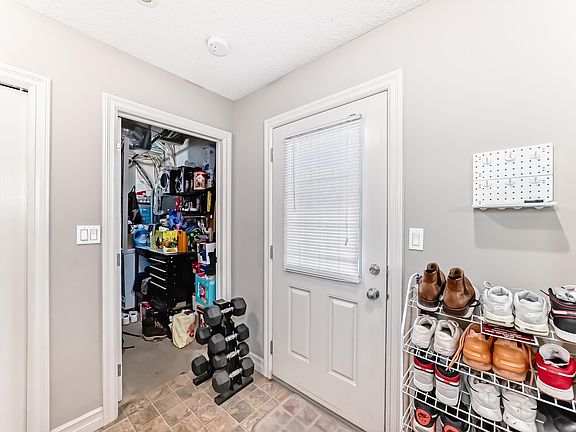 4th image of 655 Tamarack Rd NW #138