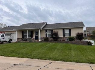 285 Parkway Dr, Troy, MO
