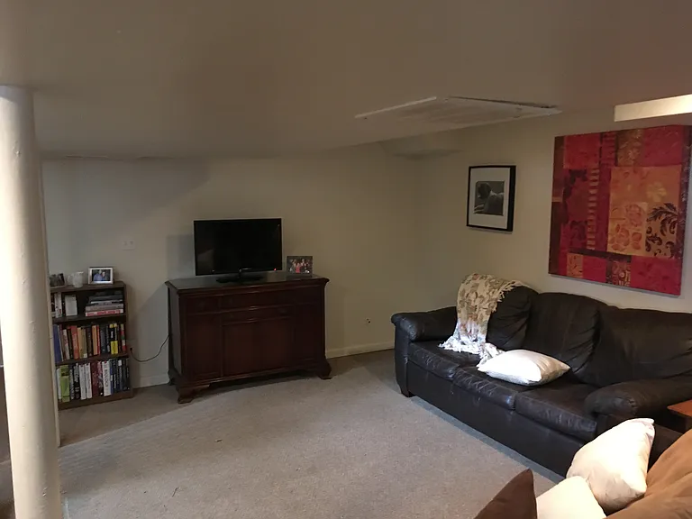 10217 Rodgers Rd — Photo 10