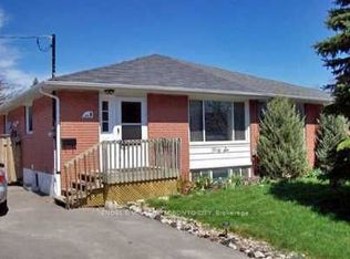 46 Walter Ave S #B, Newmarket, ON L3Y 2T3
