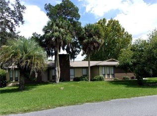 5175 S Riverside Dr, Homosassa, FL 34448