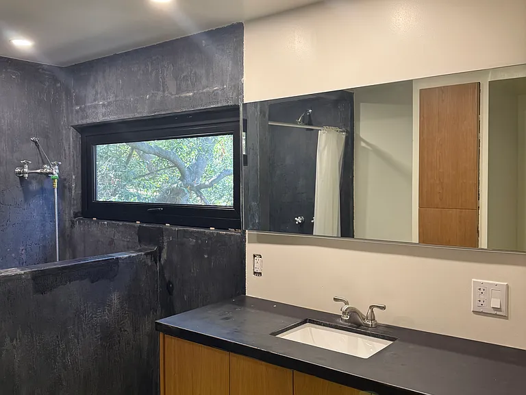 19475 Grand View Dr — Photo 7