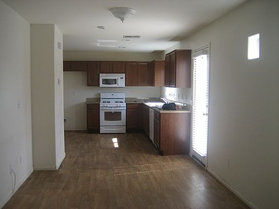 3rd image of 4138 Story Rock St