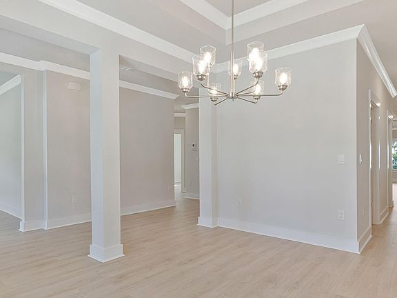 5th image of 7185 Helms Rd