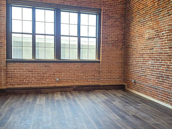 3rd image of 1209 Main St #307
