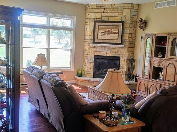 4th image of 12141 Limestone Ct