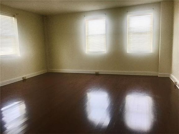 4th image of 1205 St Charles Ave APT 1407