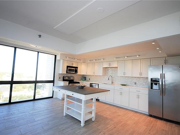 3rd image of 3301 Bayshore Blvd Unit 1501E