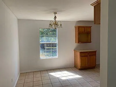 510 Brentwood Dr — Photo 4