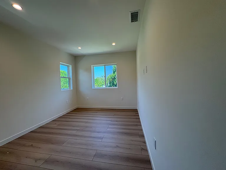 18320 Ingomar St #2 — Photo 10