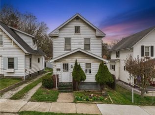 30 E Hallam Ave, Washington, PA 15301