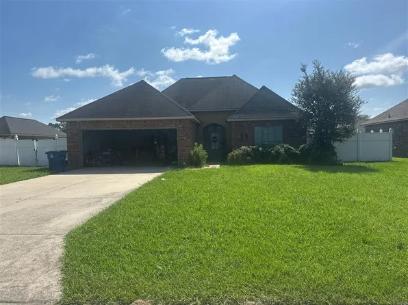 428 Key Biscayne Dr, Port Allen, LA 70767