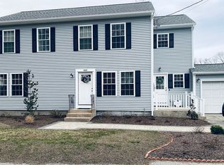 463 River Rd, Lincoln, RI 02865
