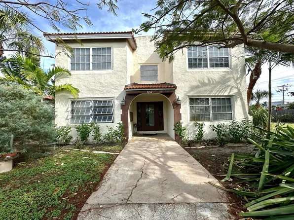 1212 N Palmway APT 1, Lake Worth, FL 33460
