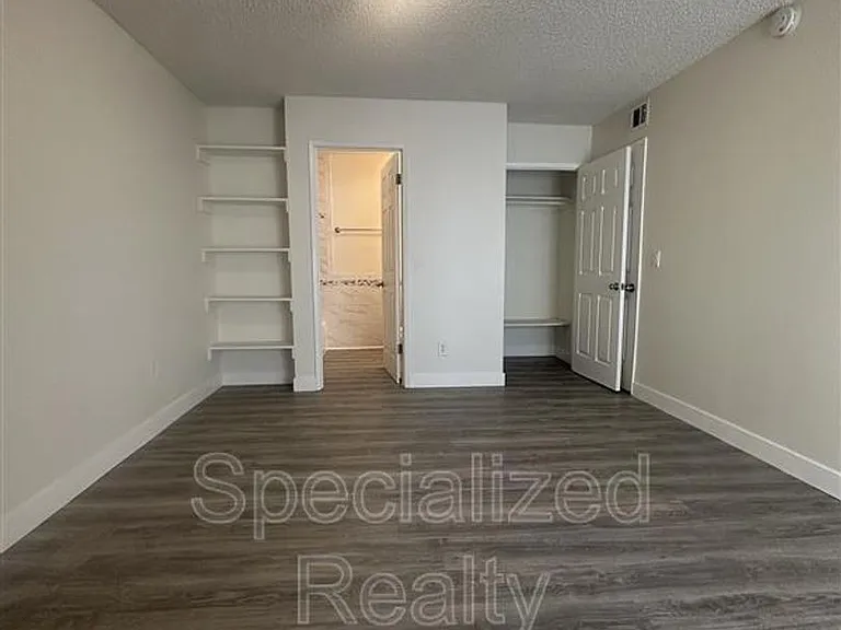 328 E Providencia Ave — Photo 7