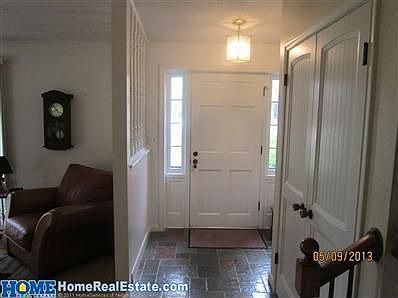 5th image of 318 Taylor Park Dr