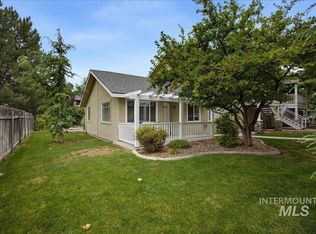439 W State St, Eagle, ID 83616