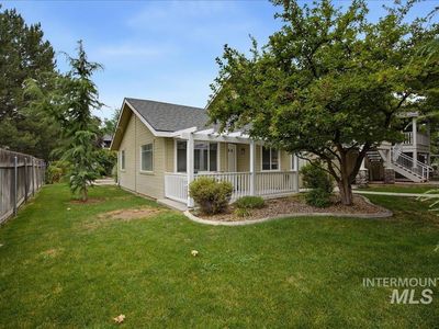 439 W State St, Eagle, ID, 83616
