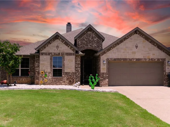 261 Woodhaven Trl, Mc Gregor, TX 76657