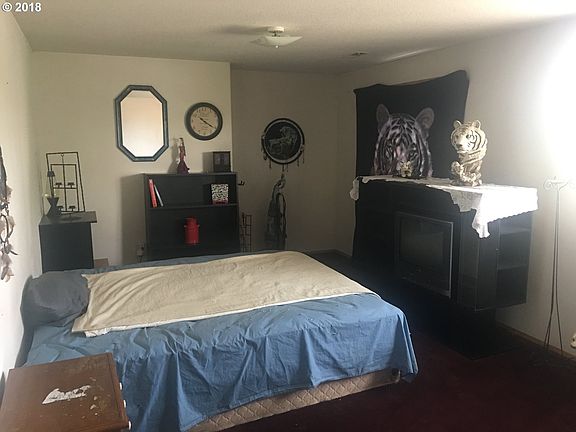 5th image of 6408 NE 105th Cir