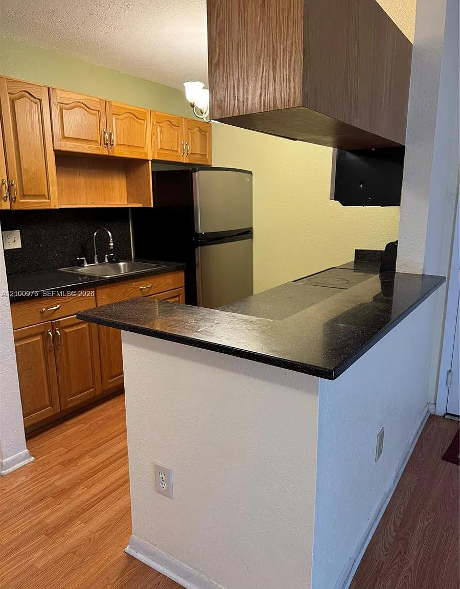 Tamarac Gardens Condominim — Photo 4