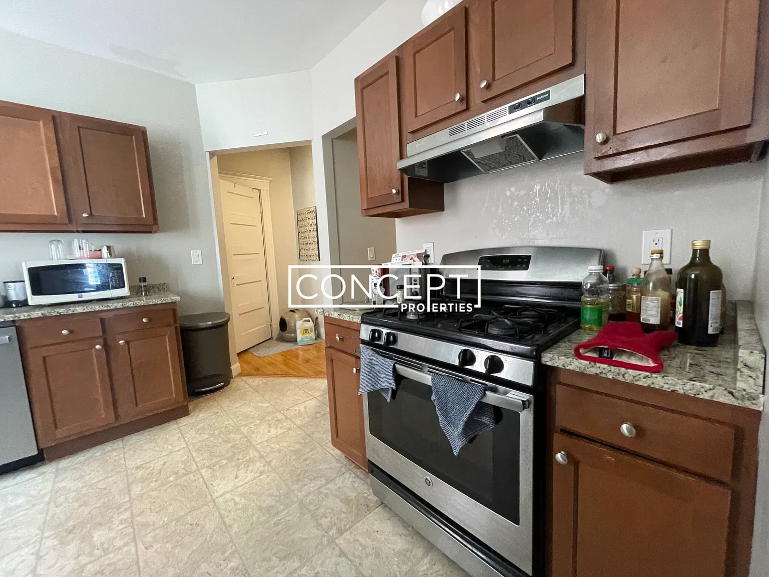 4 bed, $4,400 — Photo 4