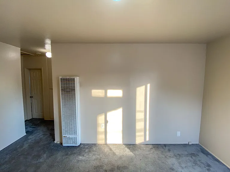 1135 W 90th St — Photo 15