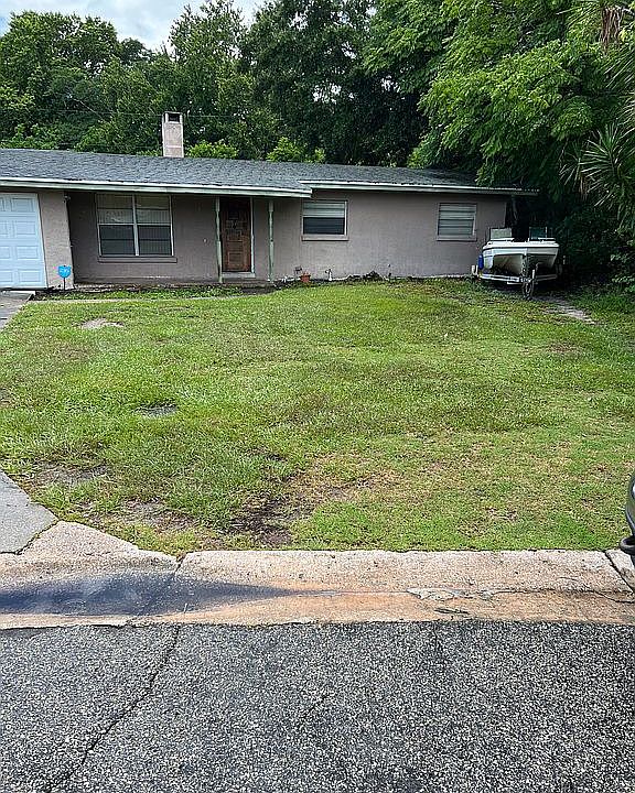 1st image of 118 W Coleman Cir