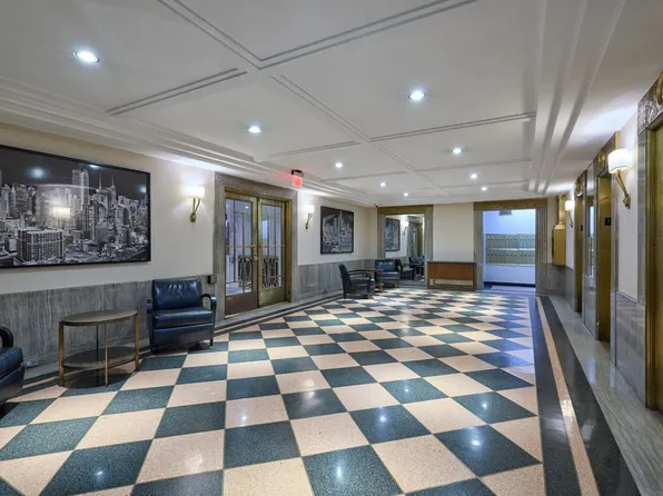 433 West 34th Street image 7 of 8