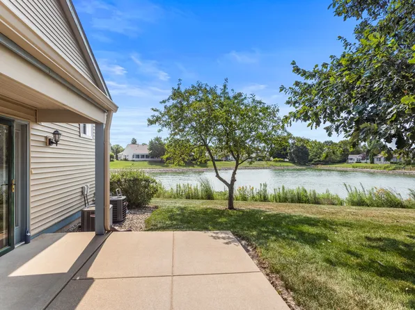 2406 Windward Blvd Unit 205, Champaign, IL 61821