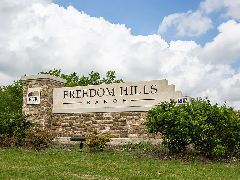Freedom Hills Ranch Apartments — Photo 145