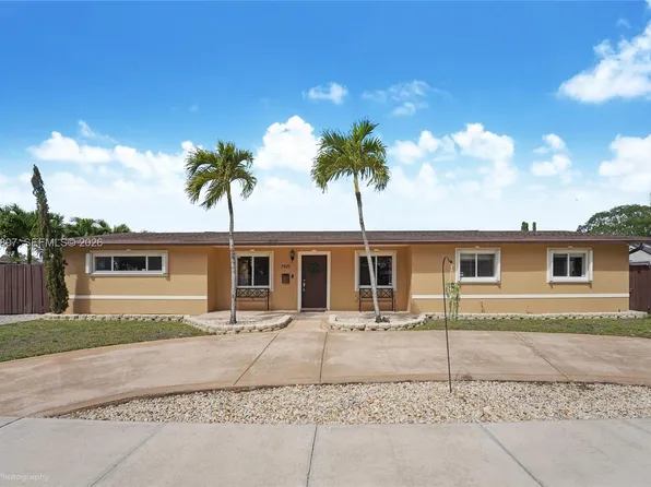 7921 NW 178th St, Hialeah, FL 33015