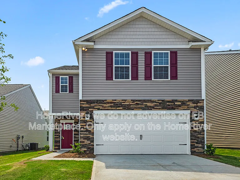 667 13th Avenue Dr NE — Photo 1