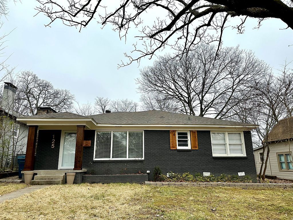 125 S Oak St - Property Image