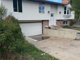 2016 W Hewwood Cir